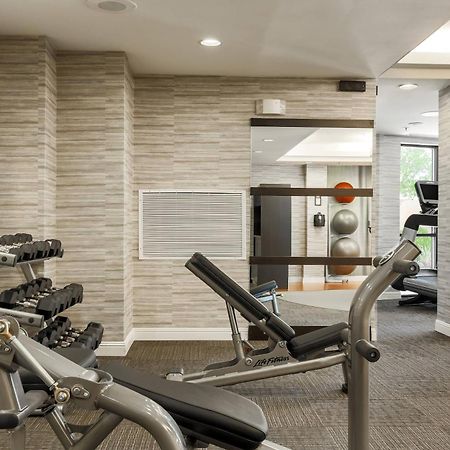 Courtyard By Marriott Roseville Galleria Mall/Creekside Ridge Drive Bagian luar foto