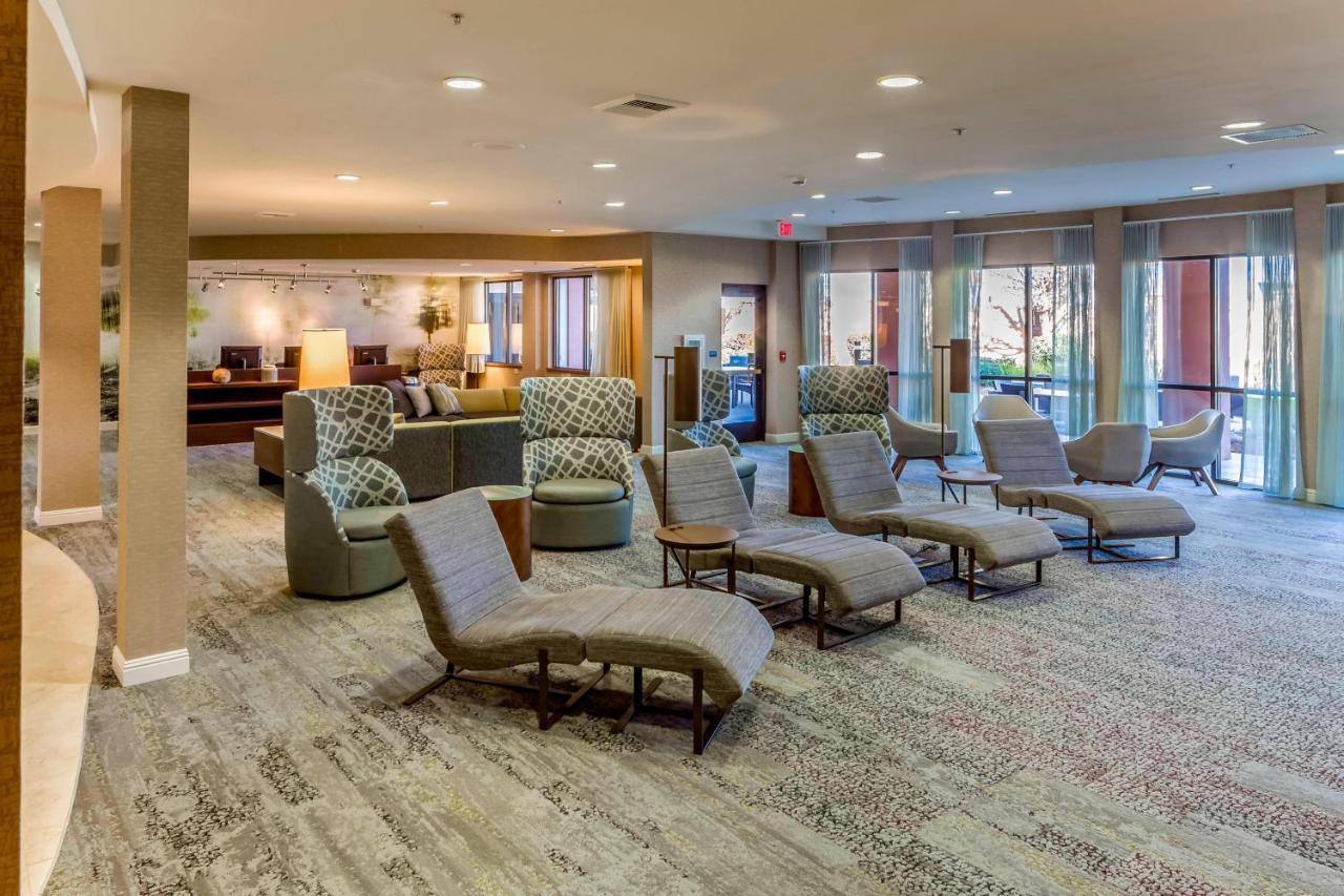 Courtyard By Marriott Roseville Galleria Mall/Creekside Ridge Drive Bagian luar foto