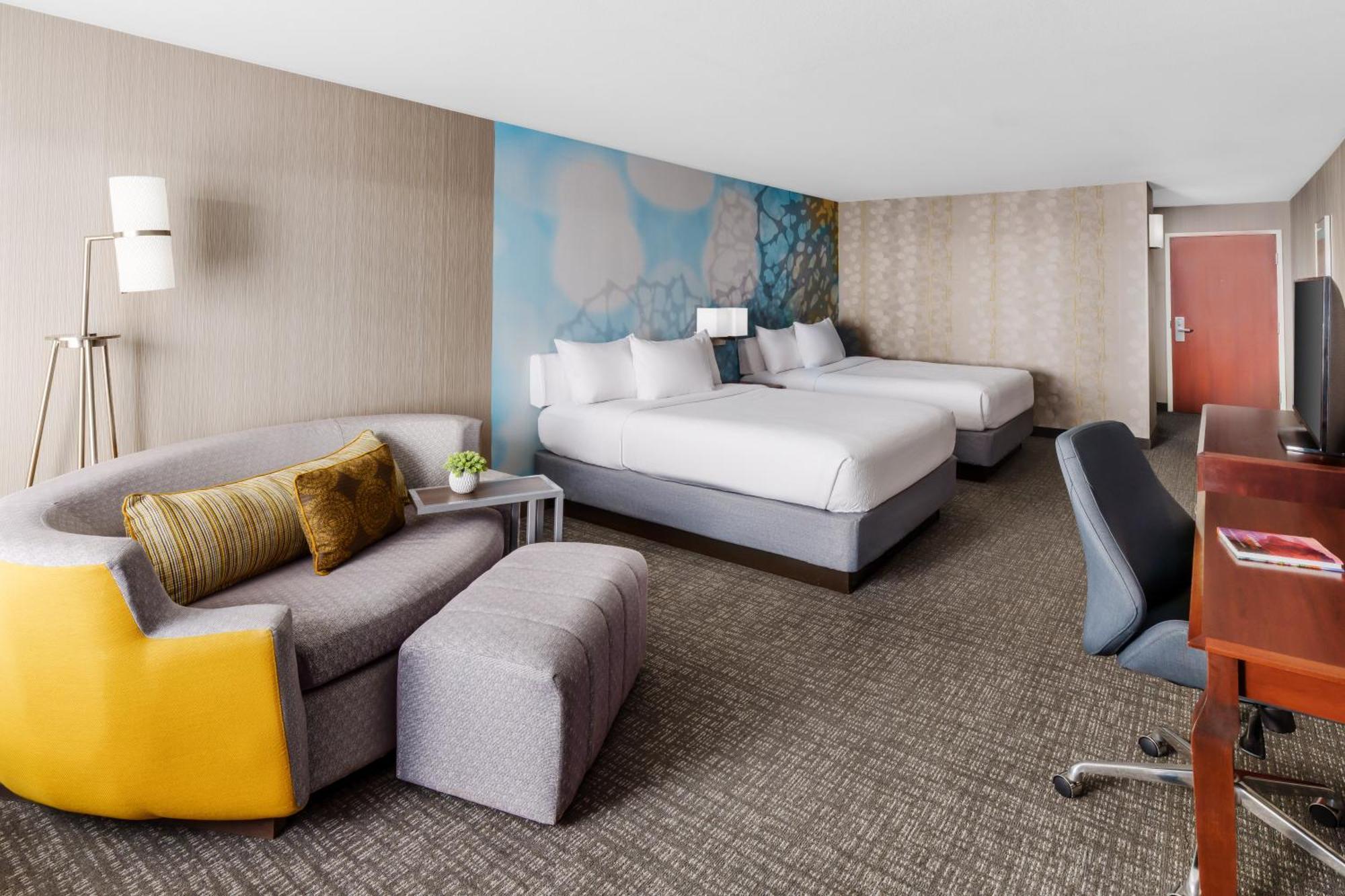 Courtyard By Marriott Roseville Galleria Mall/Creekside Ridge Drive Bagian luar foto