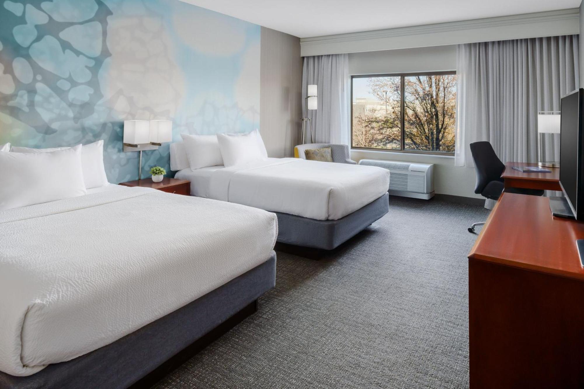 Courtyard By Marriott Roseville Galleria Mall/Creekside Ridge Drive Bagian luar foto