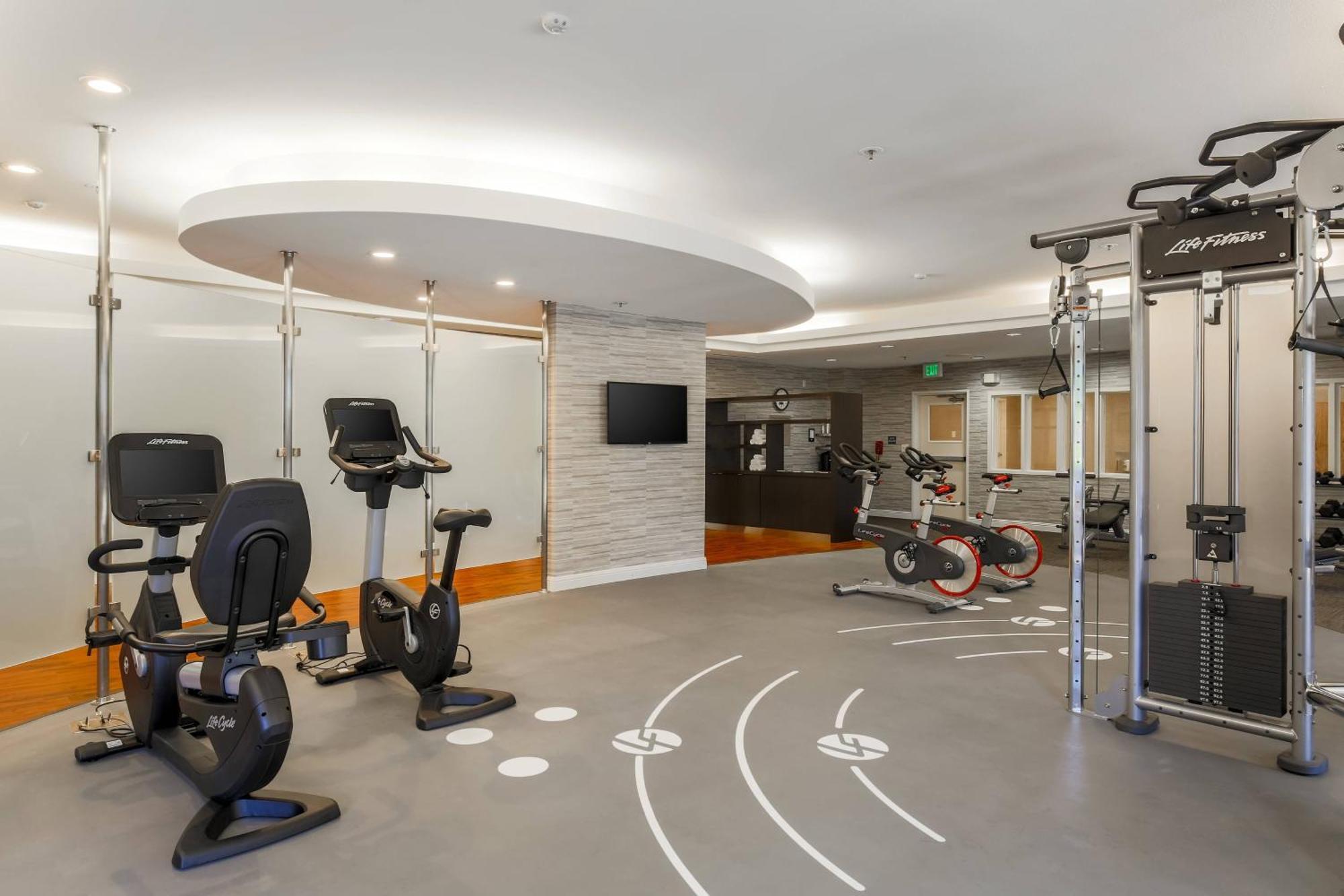 Courtyard By Marriott Roseville Galleria Mall/Creekside Ridge Drive Bagian luar foto